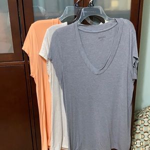 V neck tees